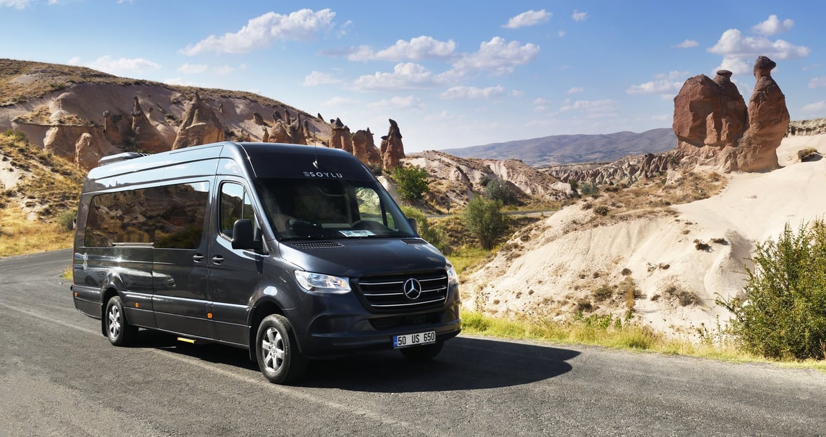 Mercedes-Benz Sprinter minibus